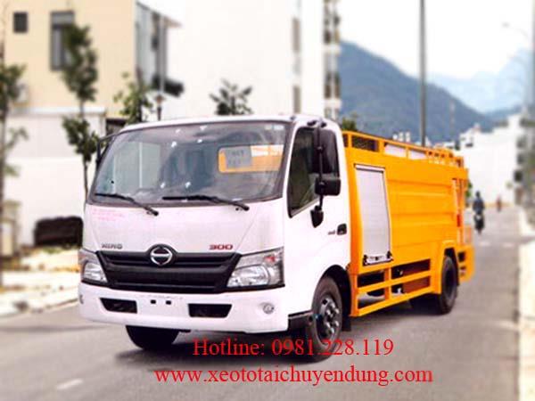 Xe phun nước áp lực cao, xe thông cống Hino XZU720 (3 khối)