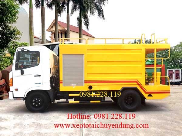 Xe phun nước áp lực (thông cống áp lực) Hino FC