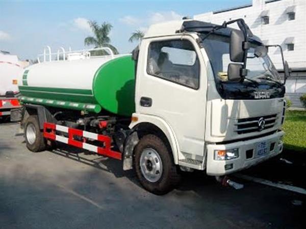 Xe tưới nước rửa đường Dongfeng 5 khối