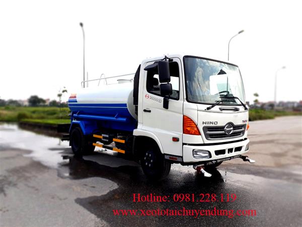 Xe phun nước rửa đường 6 khối Hino FC9JESW