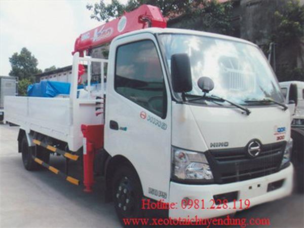 Xe Hino XZU730 gắn cẩu 3 tấn Unic V343