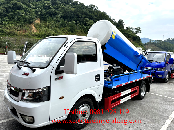 Xe hút hầm cầu 2 khối Dongfeng Trung Quốc